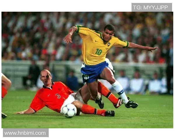 左撇子足球天才崛起：他们如何用独特左脚技术颠覆比赛格局